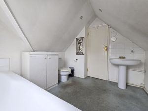 Photo 16- click for photo gallery